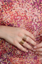 Cargar imagen en el visor de la galería, Anillo Elena

